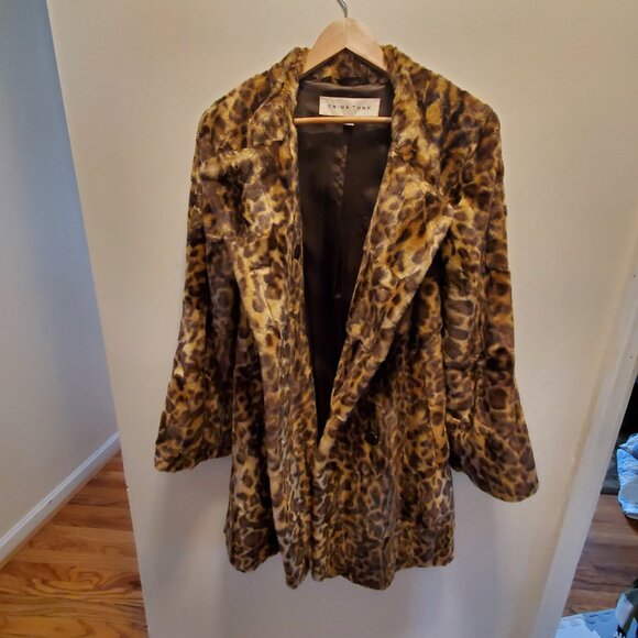 Vintage 2010s Trina Turk Faux Leopard Coat - Picture 2 of 5